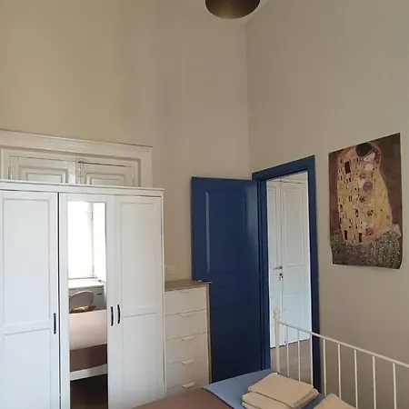 Monoflat- Via Duomo 290 נאפולי